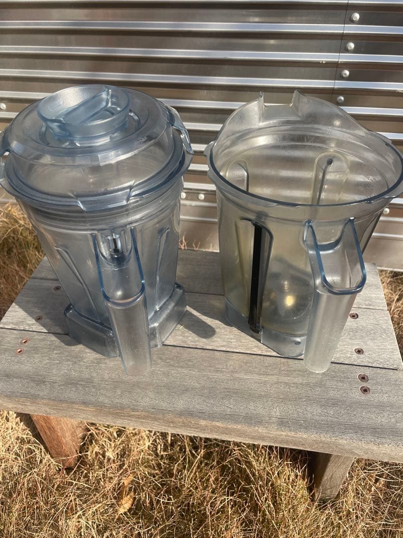 中古　Vitamix 赤 ブレンダー 10段階速度設定