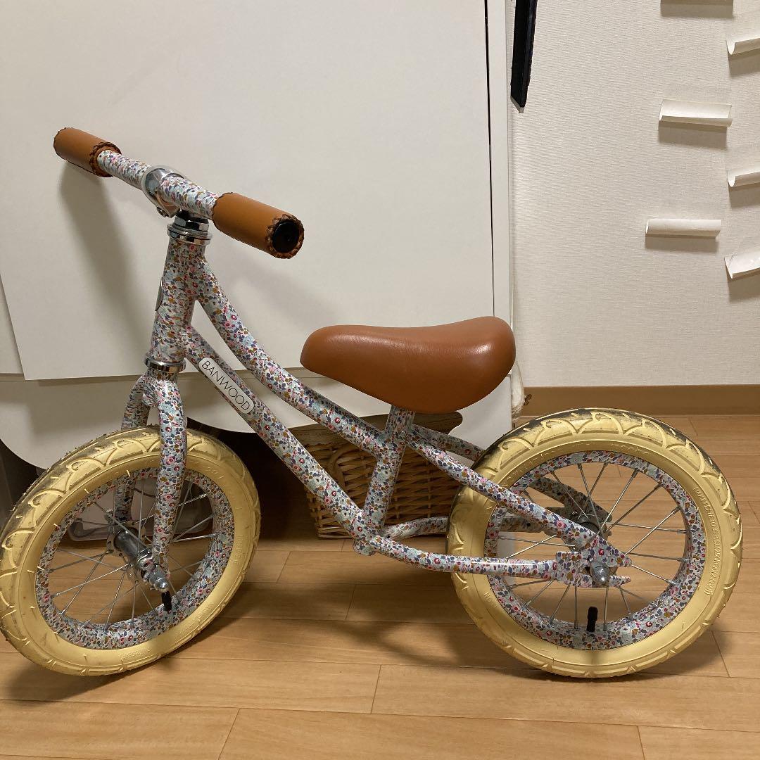 日本未発売　BANWOODxLIBERTY LONDON