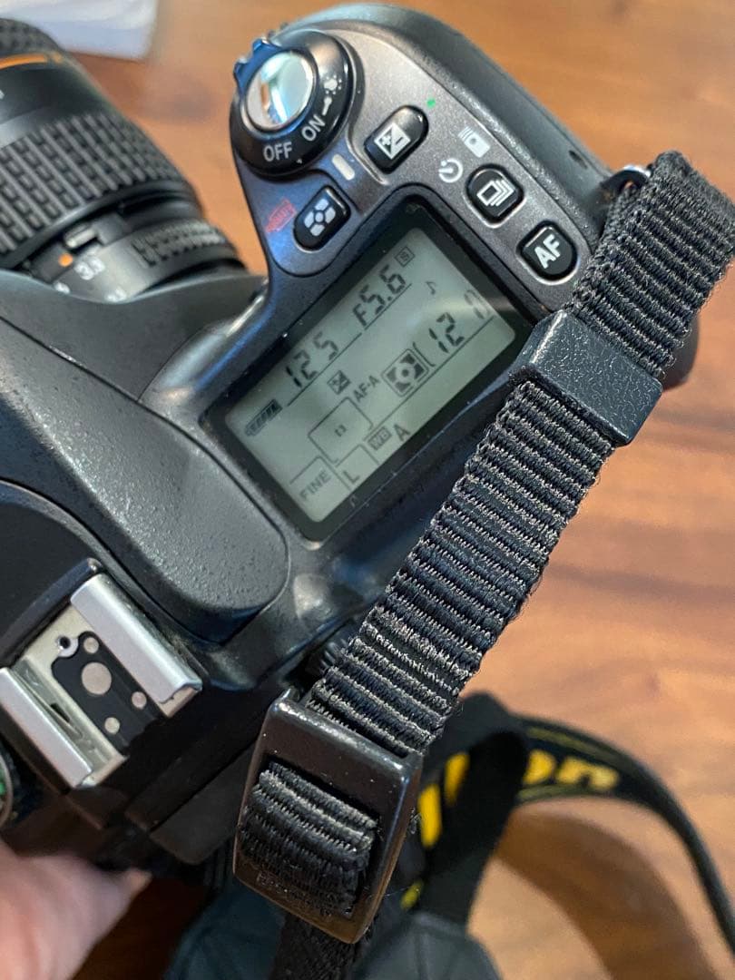 Nikon D80 デジタル一眼 AF Nikkor35-70レンズ付 動作品