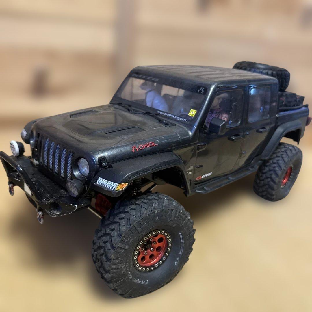 Axial SCX10III Jeep Gradiator クローラーラジコン