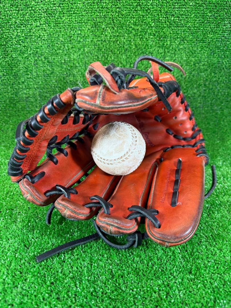 ミツワタイガー　硬式　外野手　左投げ