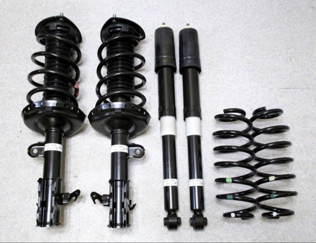 ム*ー様 ステップワゴン　RP6サスペンションキット 4点セット