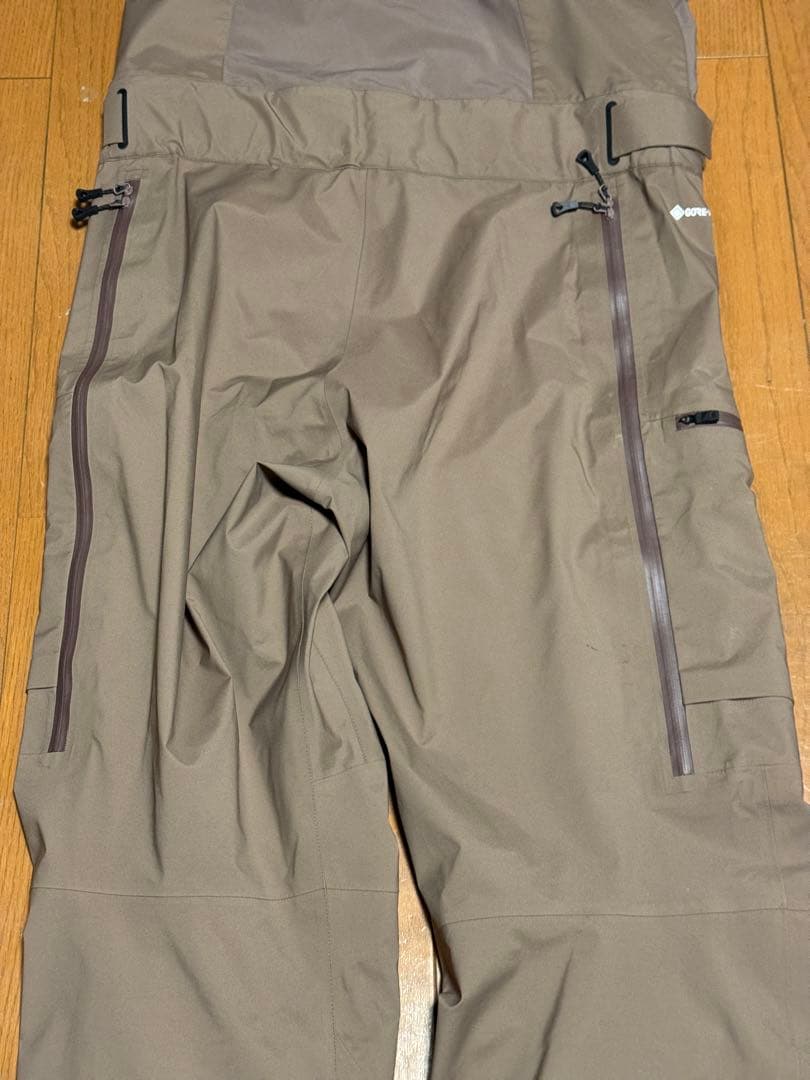 ノースフェイスGORE-TEX Powder Guide Light ビブパンツ