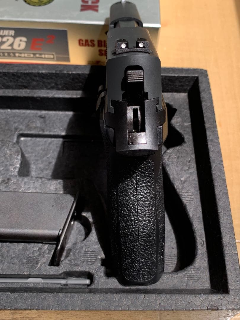 東京マルイ　SIG SAUER P226 E2 ガスブローバックガスガン