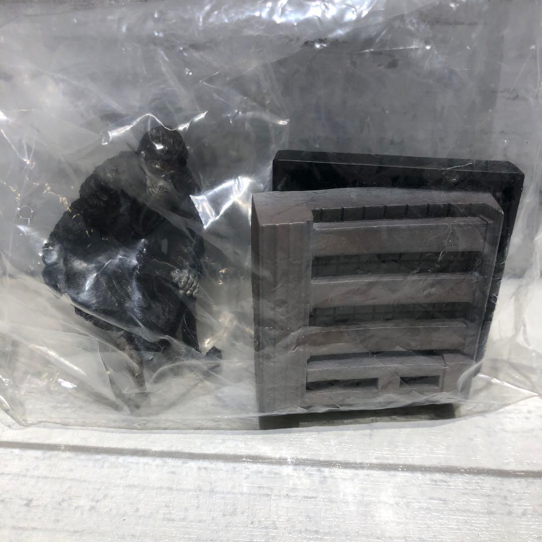 ウルトラ怪獣名鑑 シークレット2種 新品未開封品