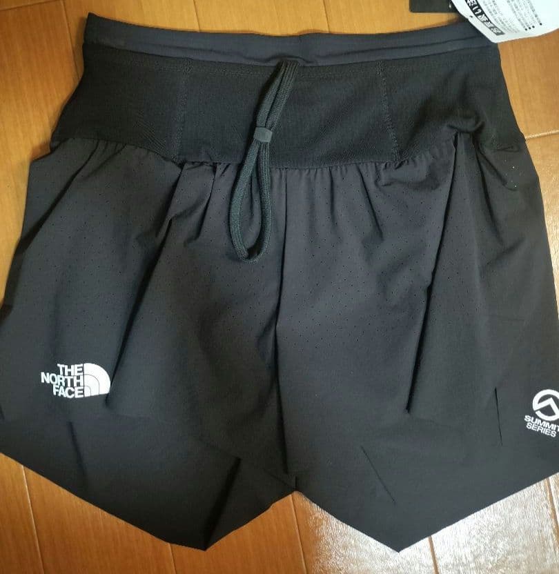 THE NORTH FACE SUMMIT SERIES M ブラックショーツ