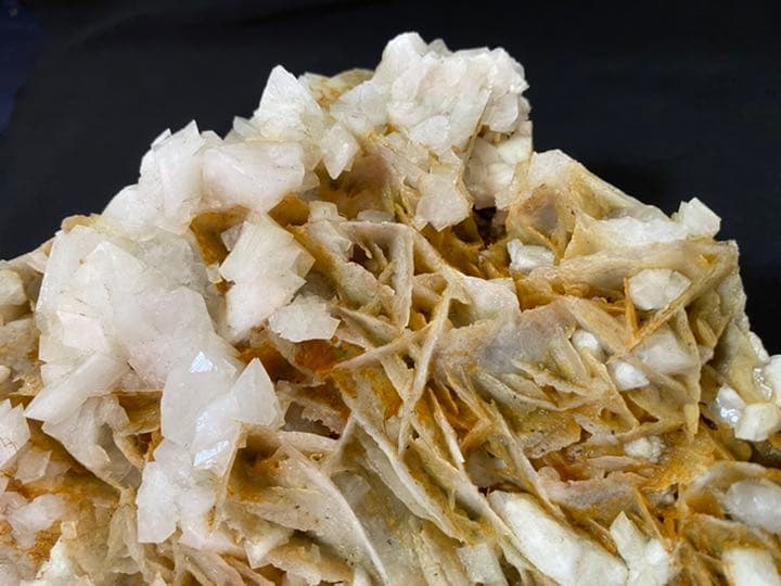 氷長石　正長石　アデュラリア 鉱物標本　鉱物