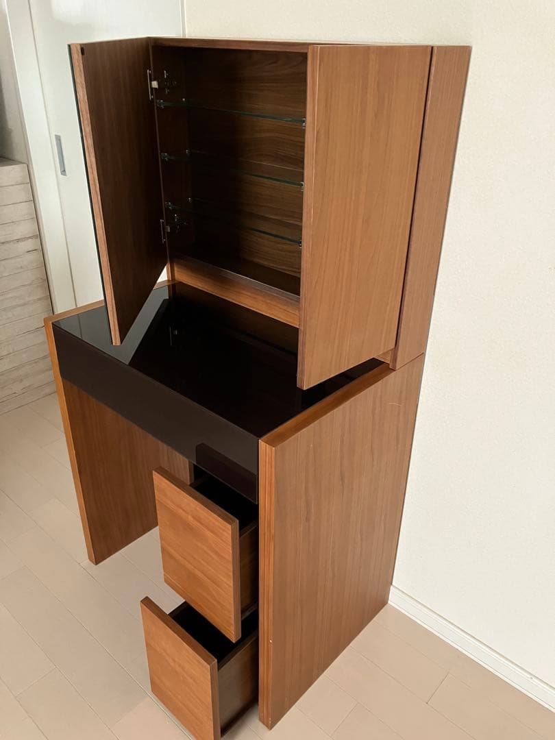 小樽 モーダエンカーサ ドレッサー 天然木 ガラス