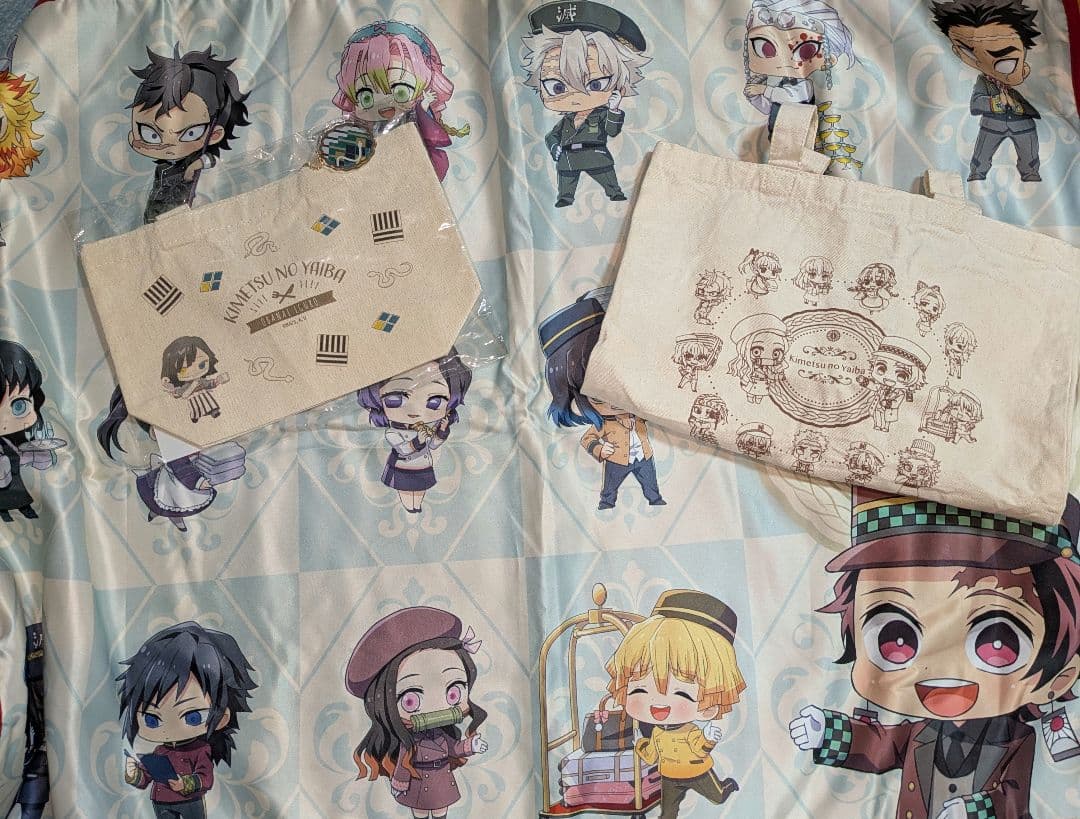 鬼滅の刃　アクスタ　ラバスト　缶バッジ　大量　まとめ売り