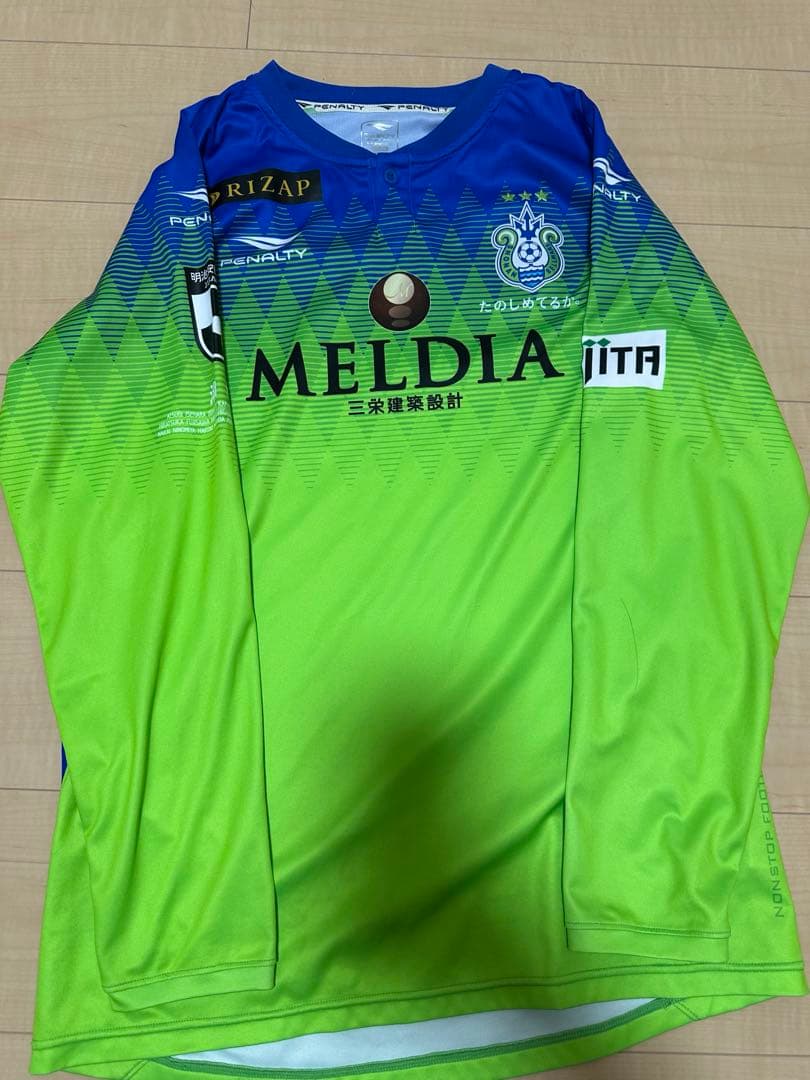 湘南ベルマーレ　2019 ホームユニフォーム