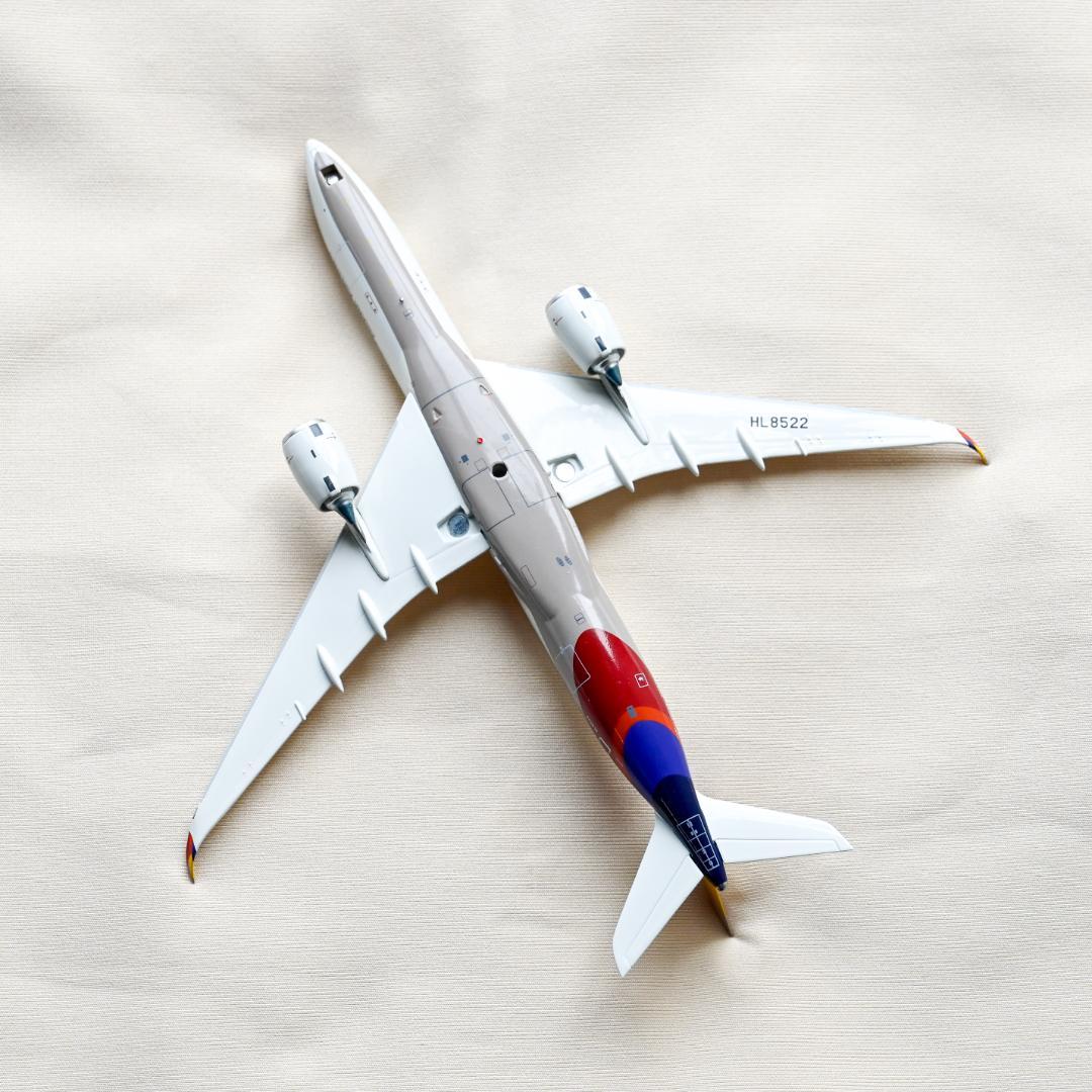 ★Raion様★アシアナ航空 A350-900 ギア着脱可 1/400