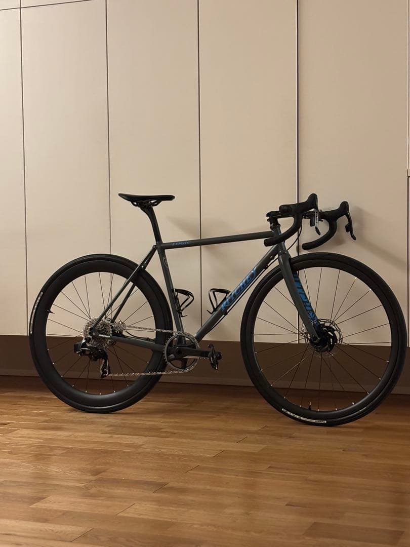 カーボンホイール　ディスク　 シンプル　SRAMハブ　軽量