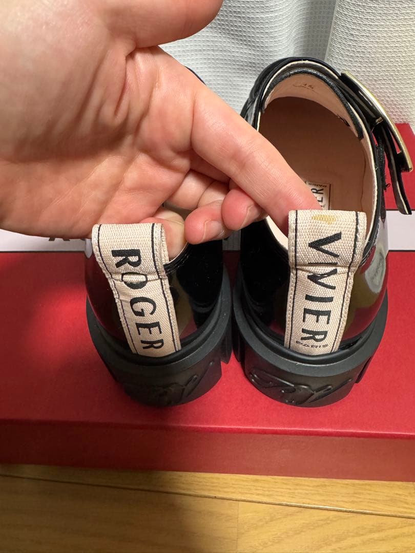 ロジェヴィヴィエ ヴィヴゴーシック ローファー