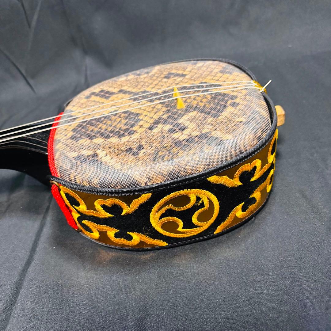 沖縄三線 日本製 楽器 弦楽器　ハードケース付き