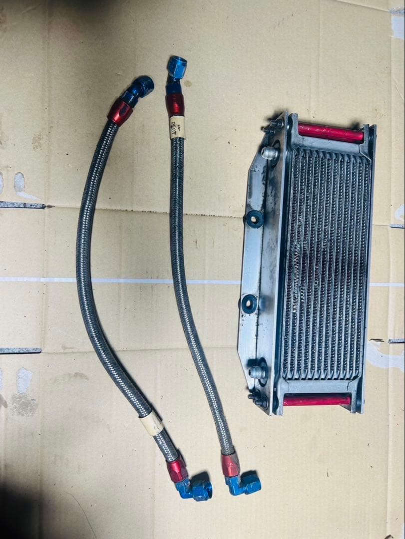 アールズ製　オイルクーラー