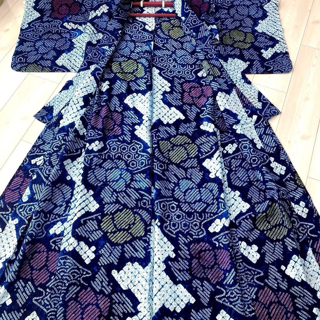 有松鳴海絞り・蜘蛛絞り浴衣　未使用しつけ付　手縫い　絞り浴衣　大輪花模様　N85