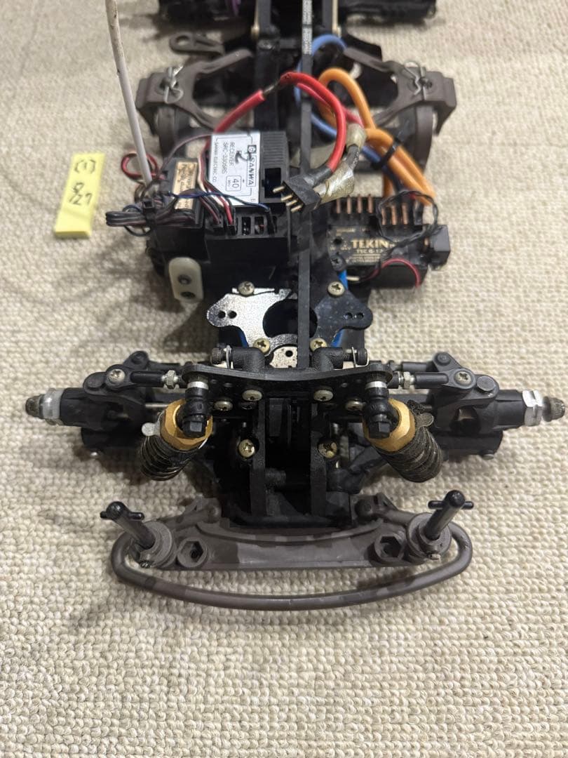 【1】旧車　シャーシ　当時物　ラジコン　車　カーボン