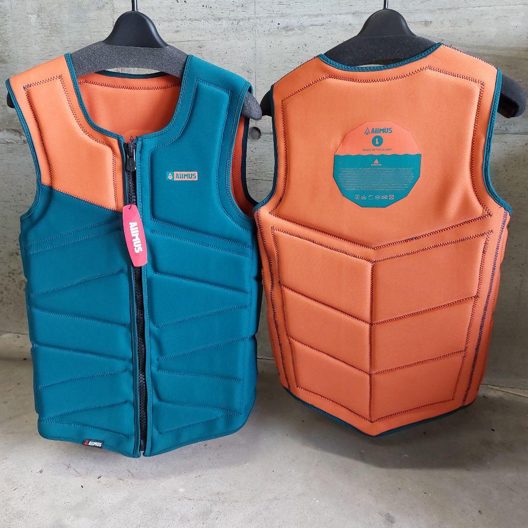 新品未使用　ライフジャケット　リバーシブル　ウェイクボード　SUP