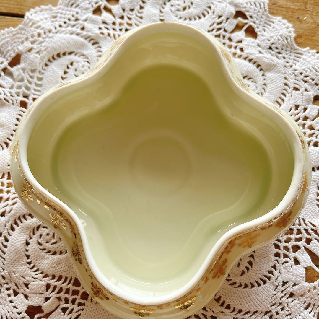 リモージュLIMOGES 金彩花柄のボンボニエール