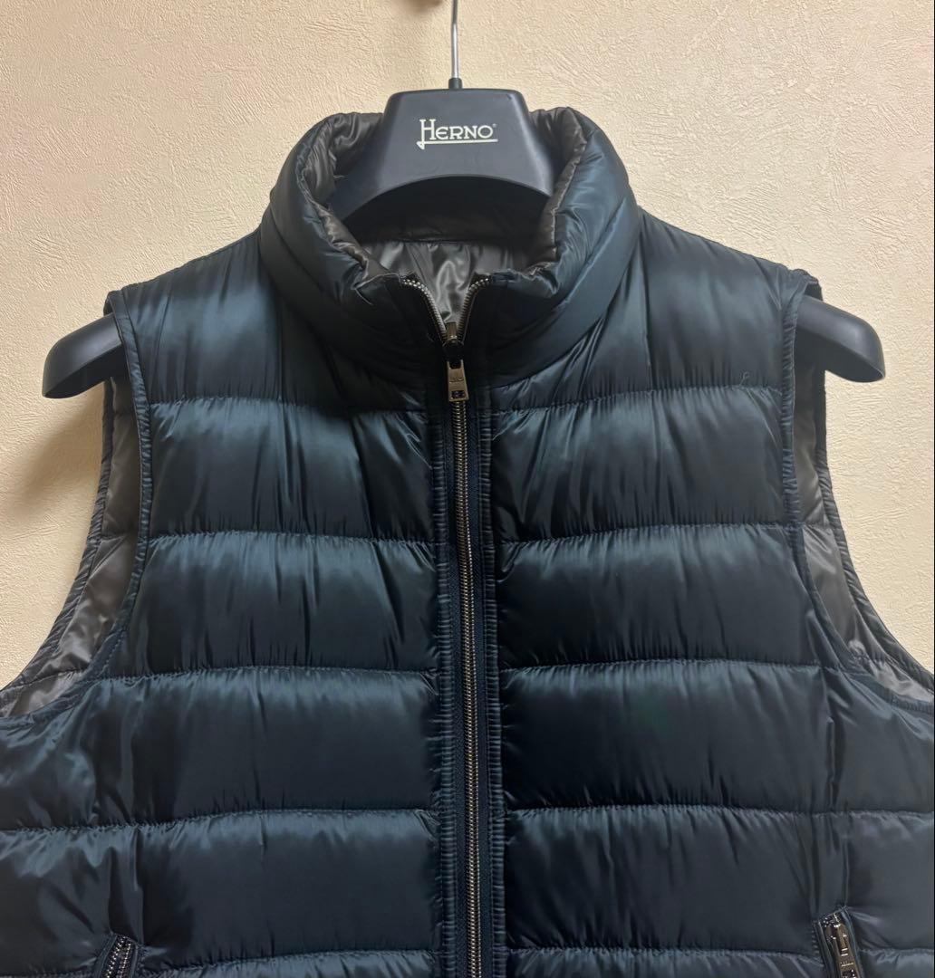 Herno リバーシブル ネイビー ダウンベスト