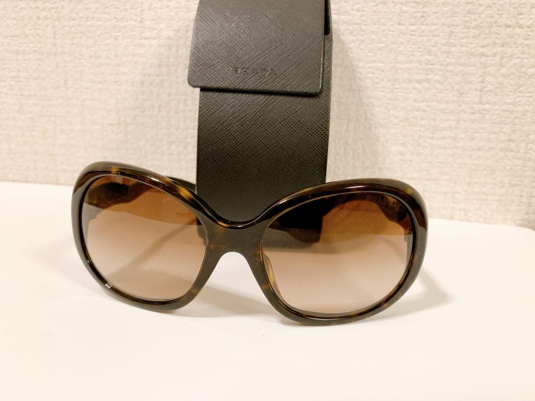 PRADA プラダ　サングラス
