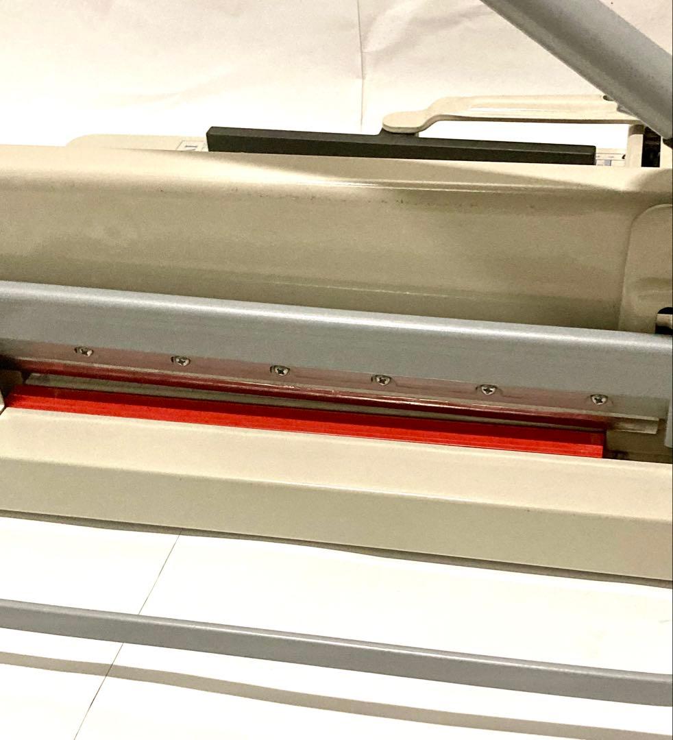 裁断機　替刃&受け木が新品です！