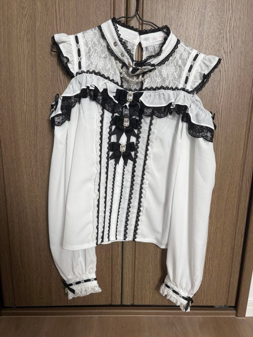 LIZLISA 3つリボンハートチョーカーブラウス 長袖