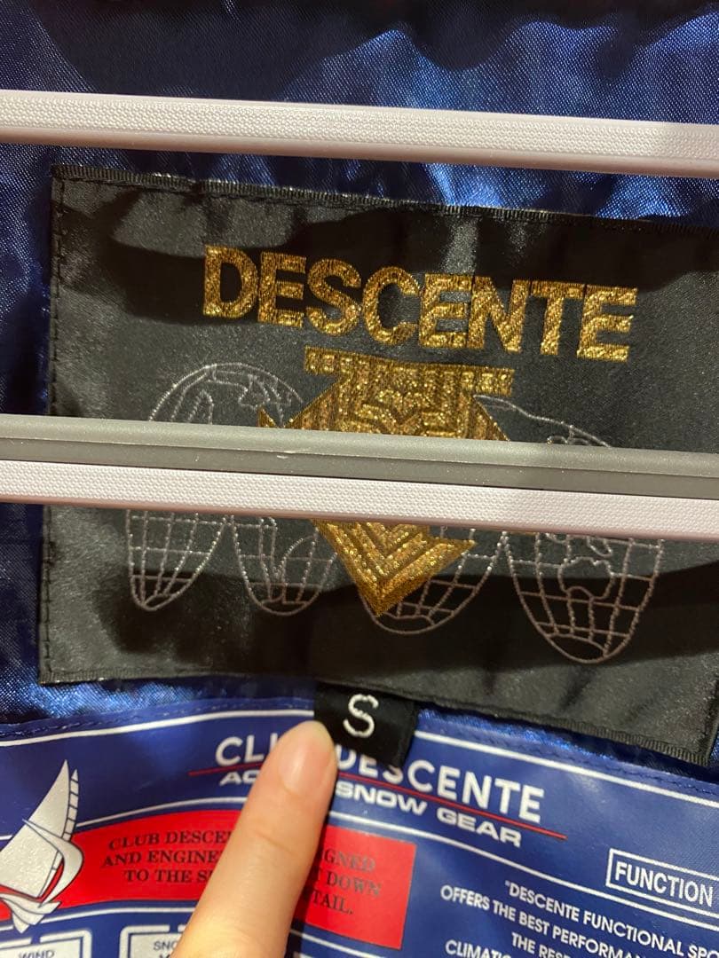 美品☆DESCENTE デサント スキーウェア　上下セット　上S 下SS