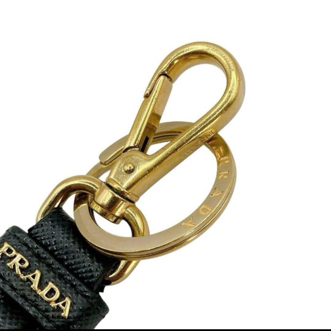 極美品✨PRADA プラダ　キーリング　三角ロゴプレート　サフィアーノ　付属品付