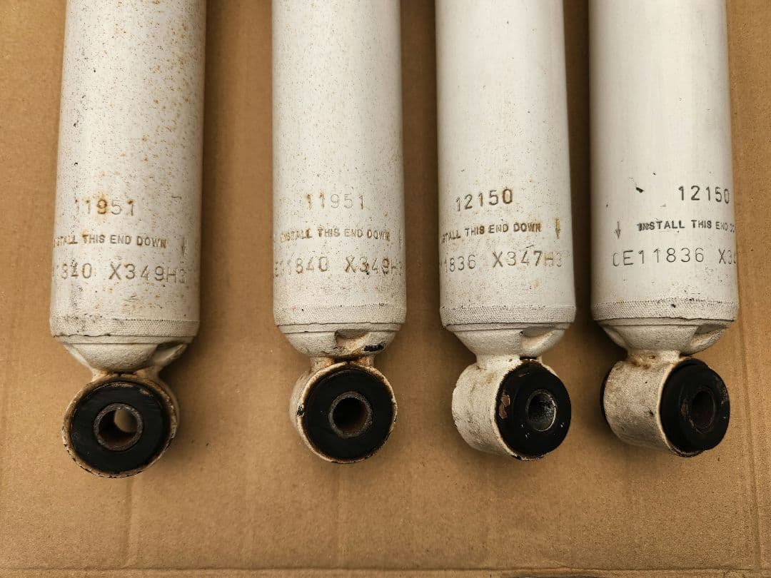 ジムニー　jb23 　ショック