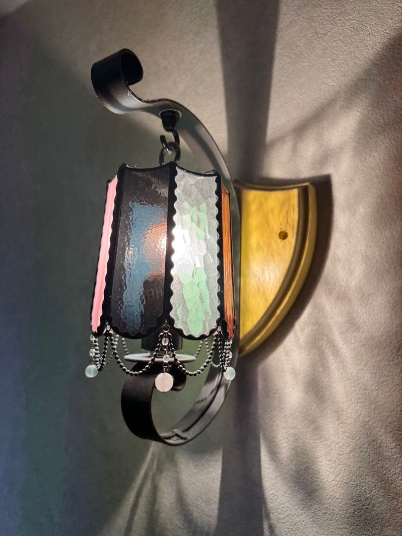 トルテ　壁掛けライト　ブラケットライト　照明　ハンドメイド　ステンドグラス