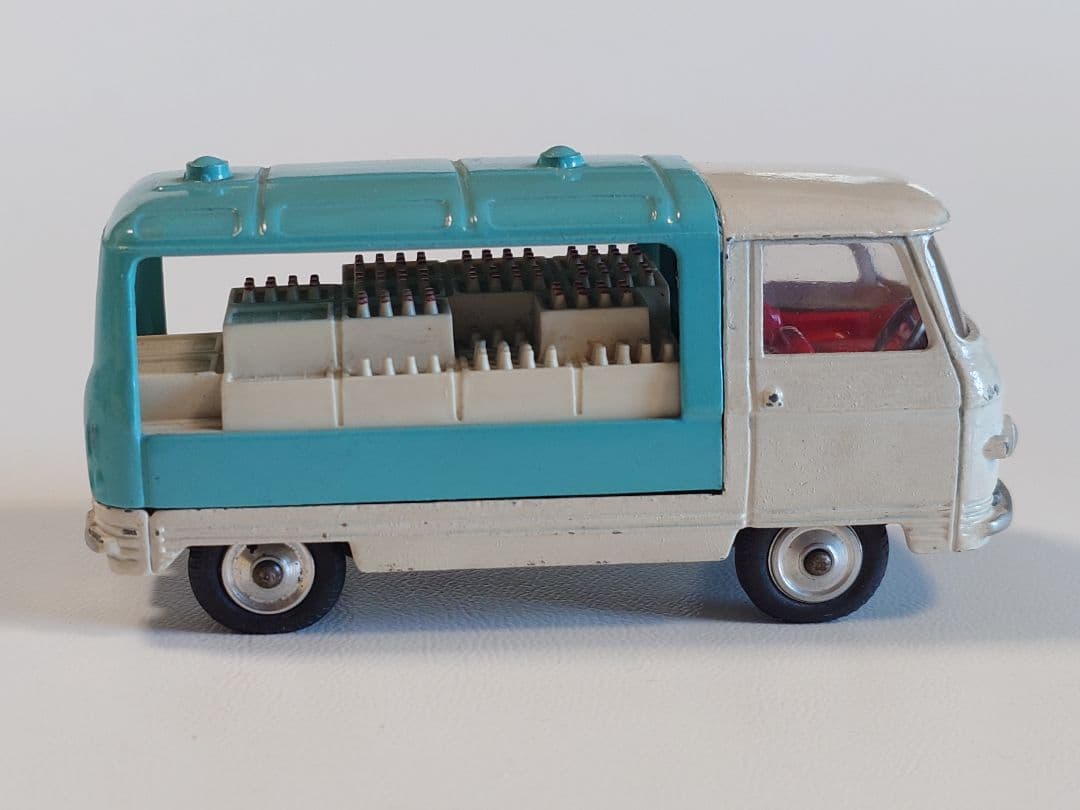 ミニカー CORGI TOYS COMMER 3/4TON CHASSIS