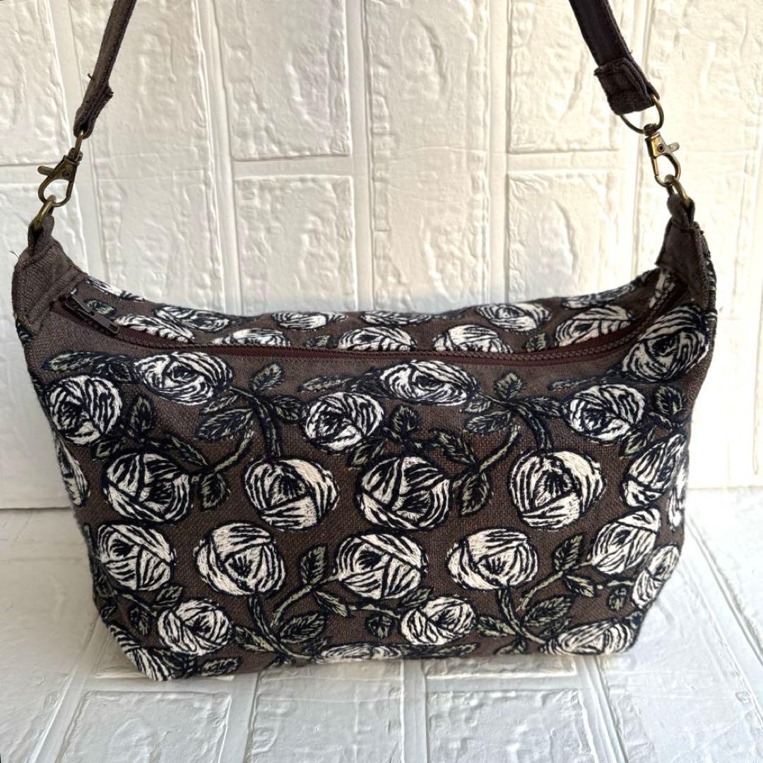 60205A ハンドメイド　ミナペルホネン　ボックス型ワンショルダーバック