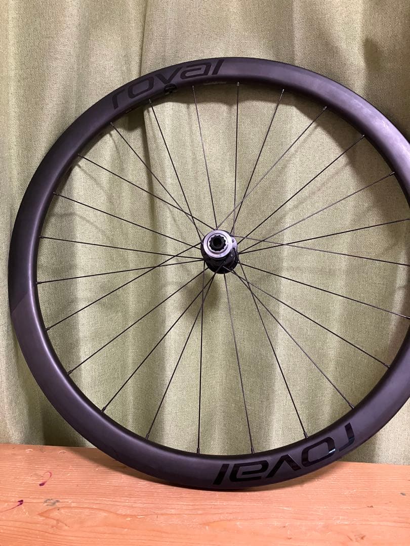 roval c38前輪のみTNIのセラミックベアリング搭載