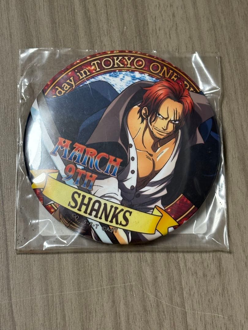 東京ワンピースタワー限定 バースデー缶バッジ シャンクス②(ラスト1)