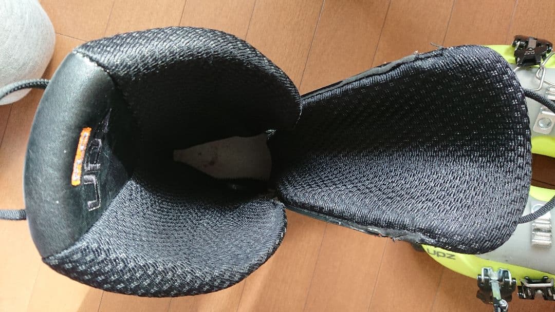 upZ スノーボードブーツ