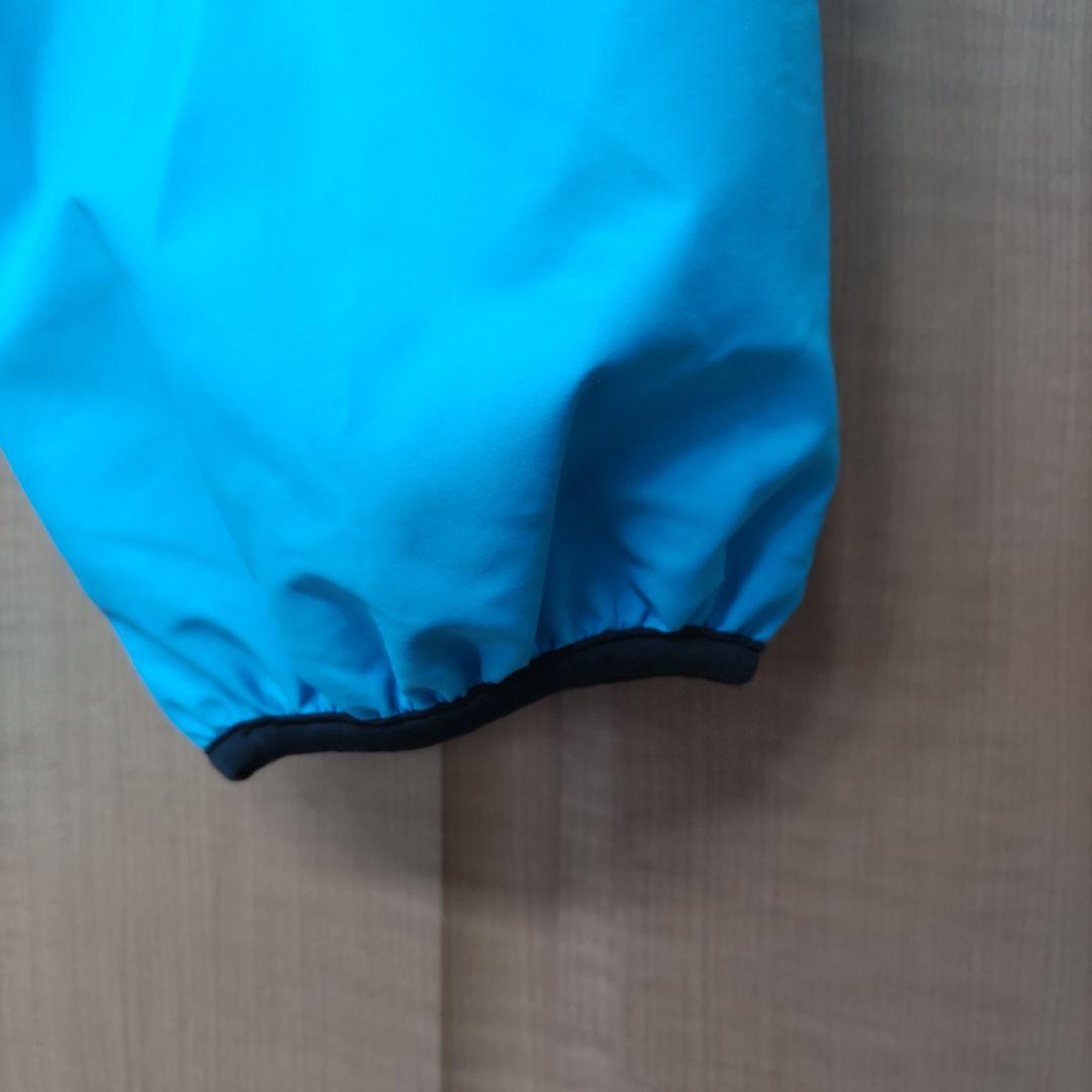 未使用！アリーナ　ストレッチ素材の爽やかブルートレーニングウェア上下セット