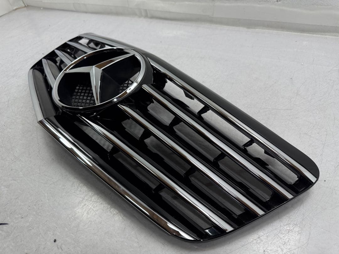 ベンツ Eクラス W211 後期 SLルックグリル ブラック