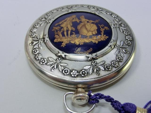 コンパクト■女カメオ純天銀 99.97％ 彫刻 CROWN Limagos 化粧