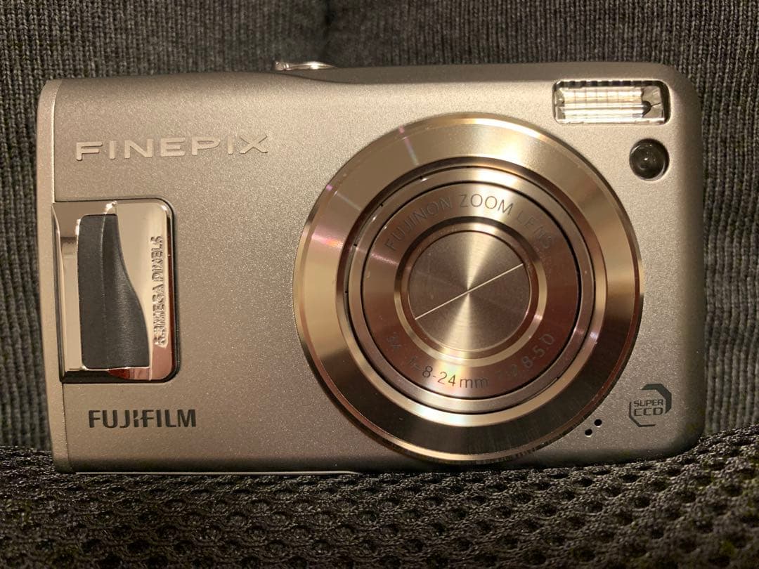 FUJIFILM FinePix F31fd コンパクトデジタルカメラ