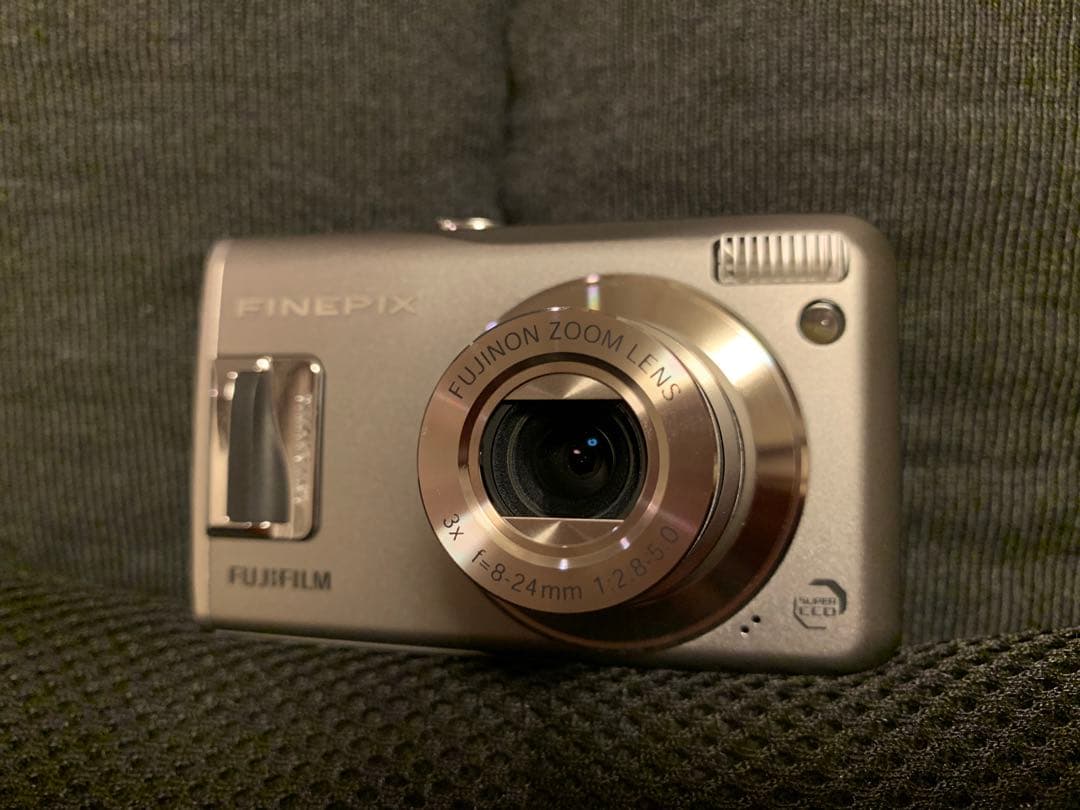 FUJIFILM FinePix F31fd コンパクトデジタルカメラ