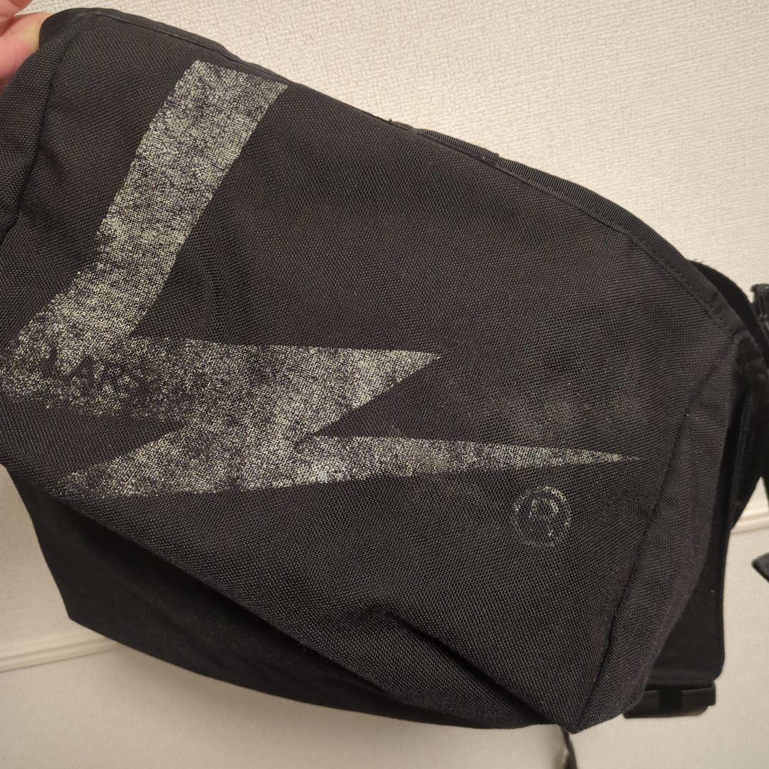 LARS メッセンジャーバッグ ブラック