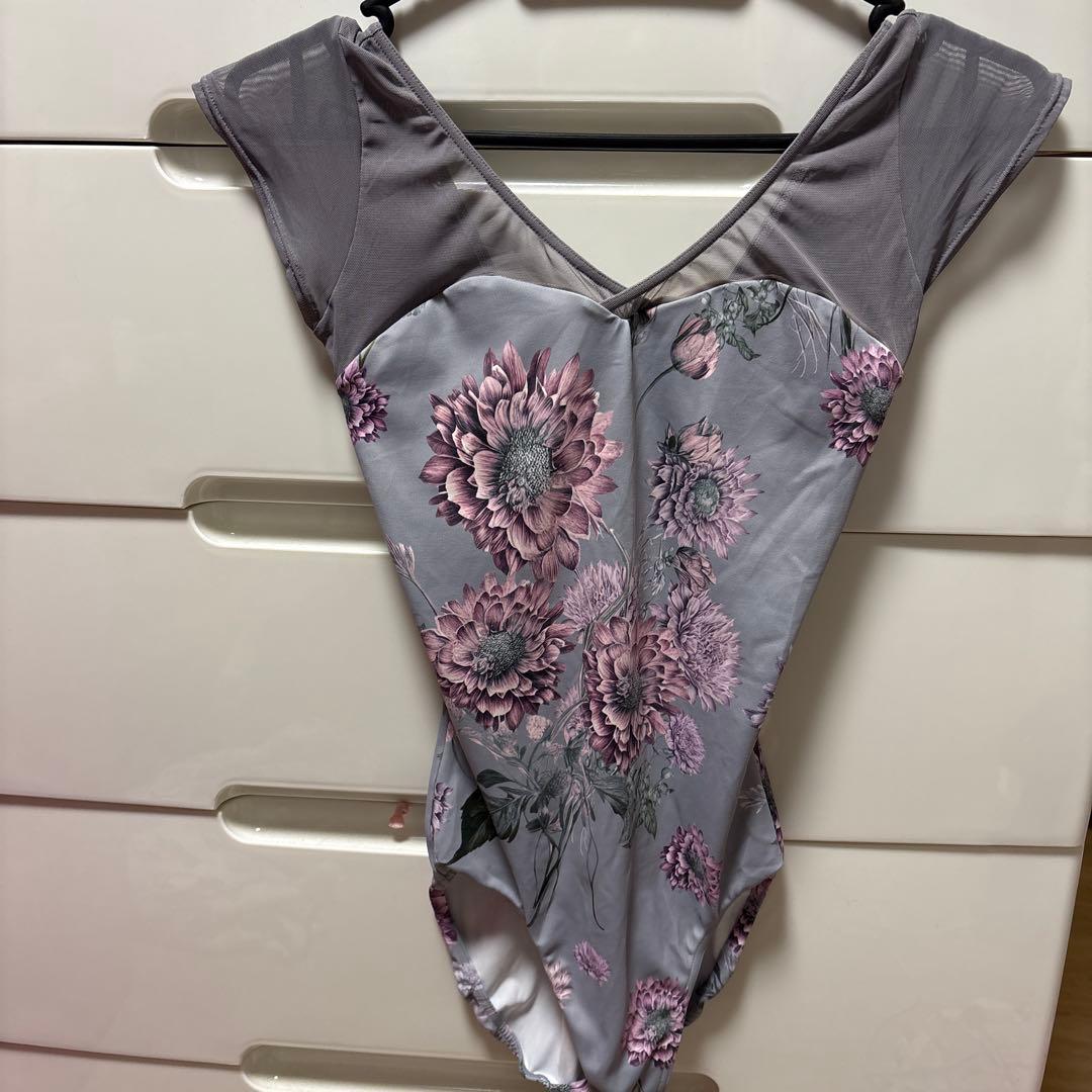 stina/s/花柄 Vネック レオタード