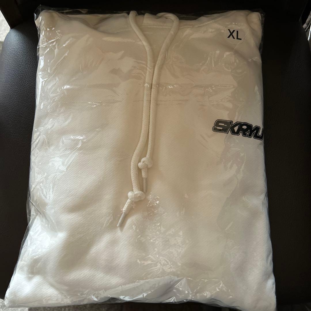 【値下げ】SKRYU パーカー　新品未使用