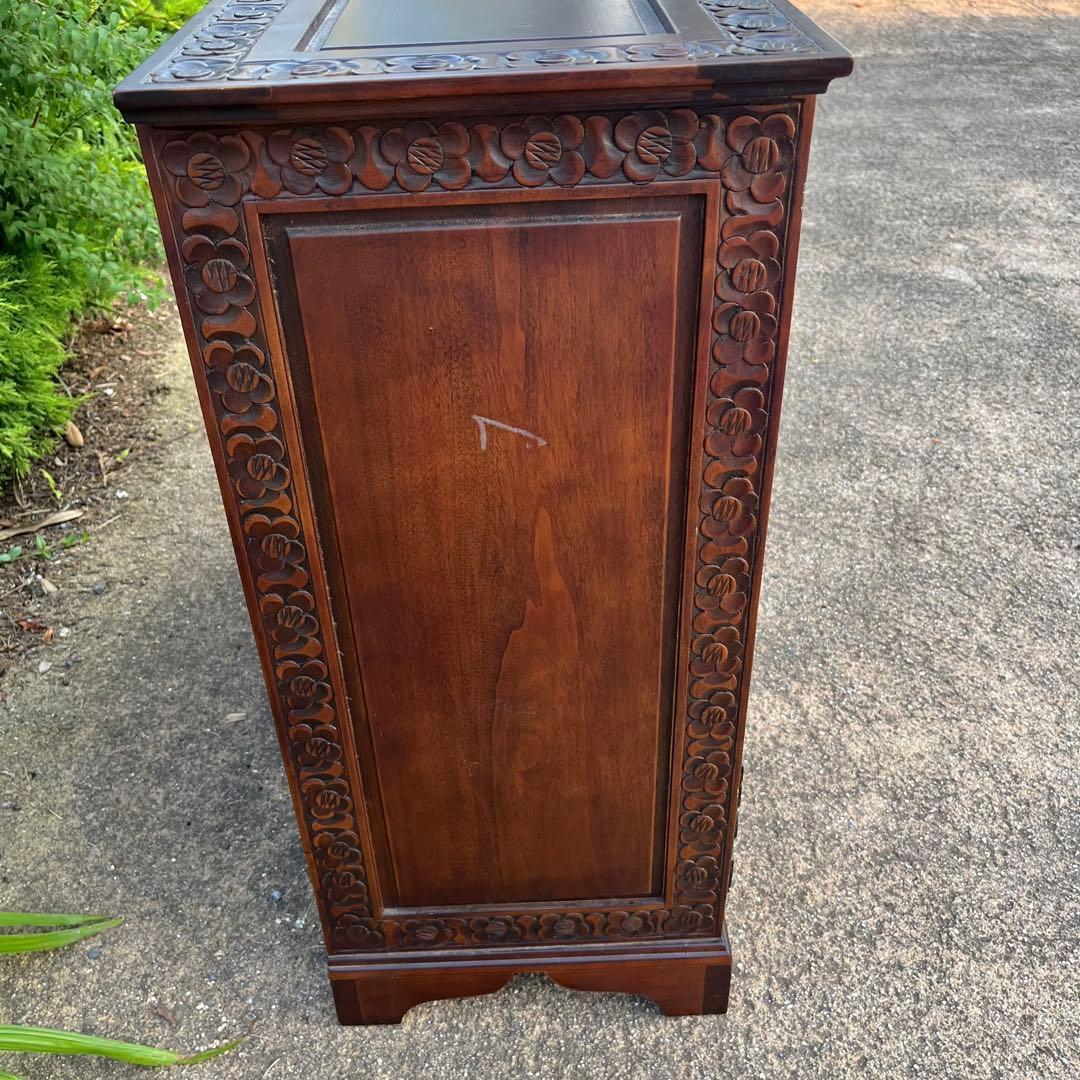 骨董 アンティーク 彫刻が美しい　四段引き出し箪笥 軽井沢彫？