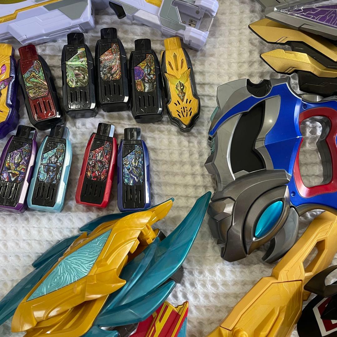 ウルトラマンシリーズ　変身グッズ　ゼット　タイガ　トリガー　デッカー　ゼロ　等