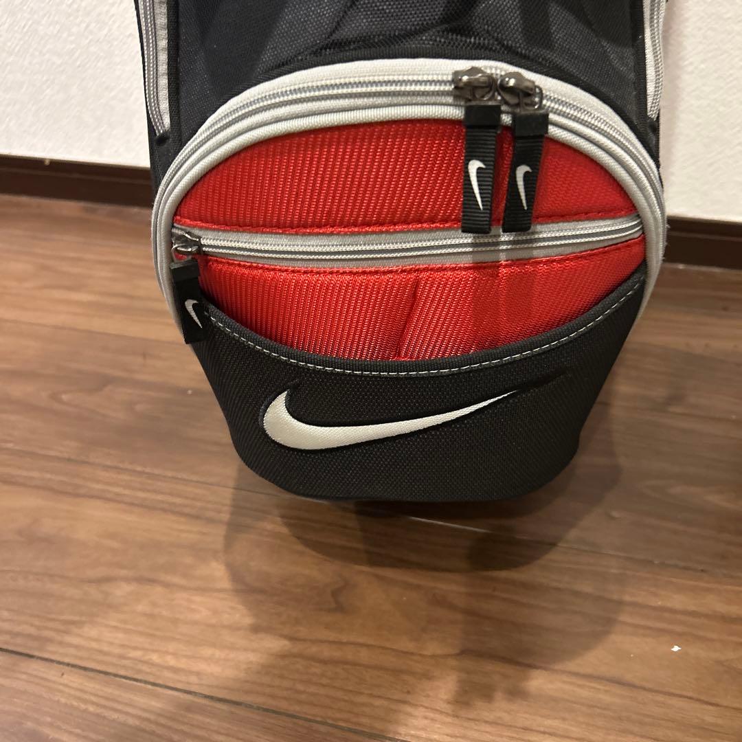美品ナイキ レッド/ブラック 赤/黒　布地　軽量 ゴルフバッグ キャディバッグ