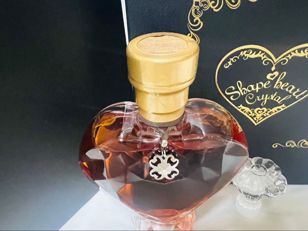 シェイプハート　クリアクリスタルボトル　替栓・化粧箱・外カバー付　国産品　未開封