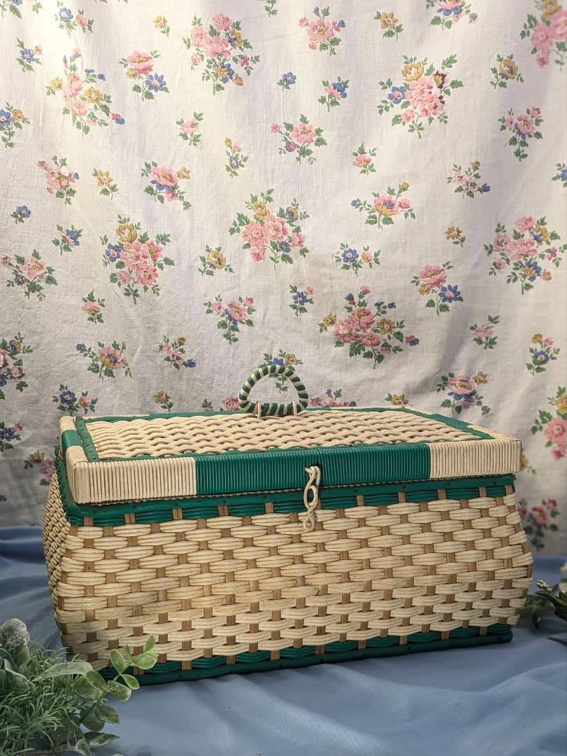 大きめ イギリス アンティーク ソーイングバスケット 裁縫箱 グリーン