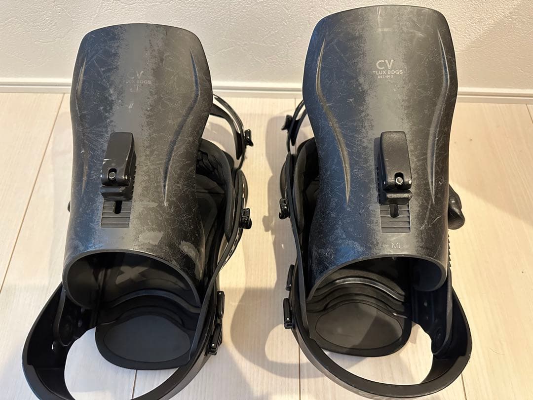 FLUX CV ビンディング ブラック　Mサイズ